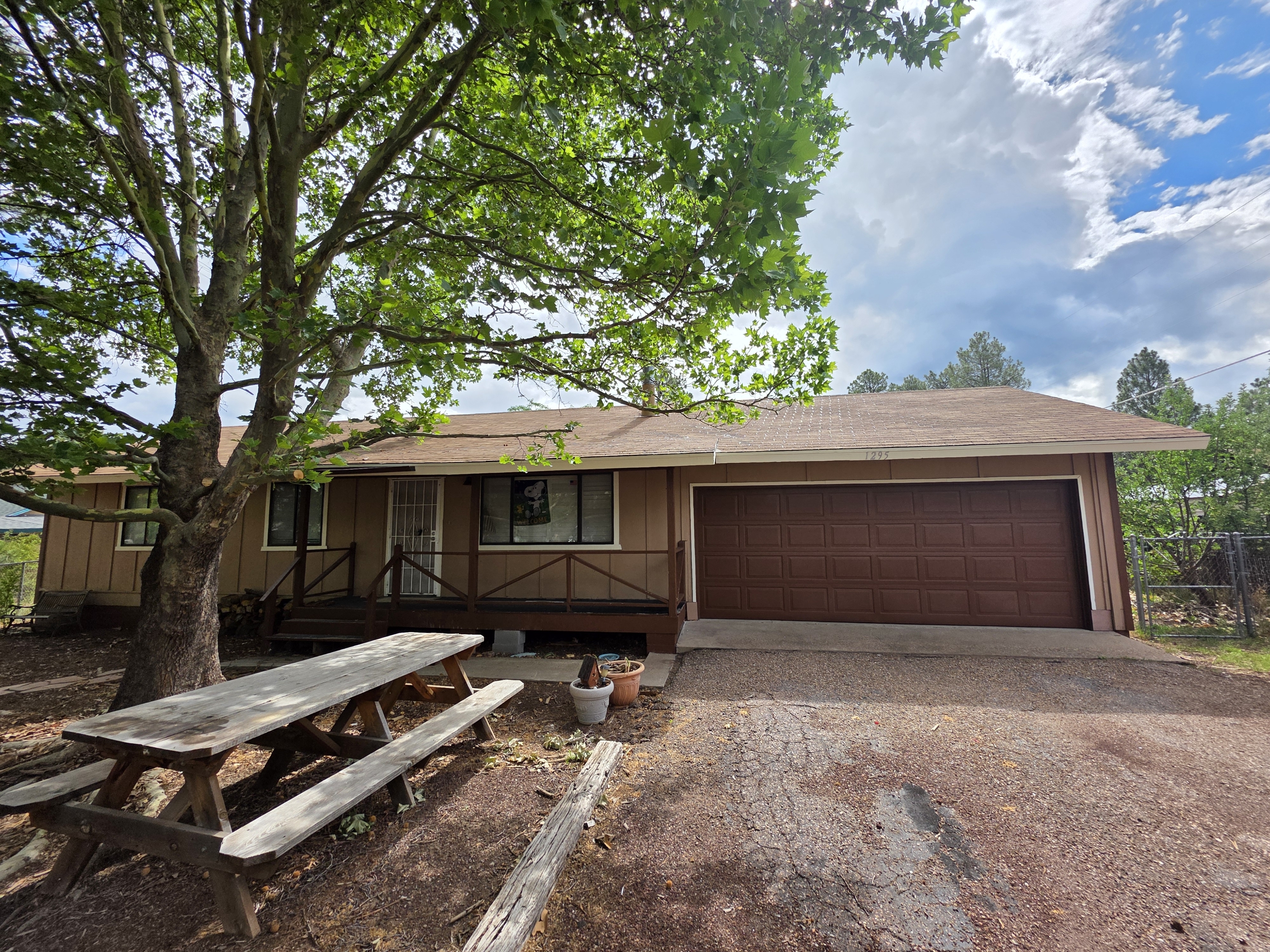 1295 South Julia Lane